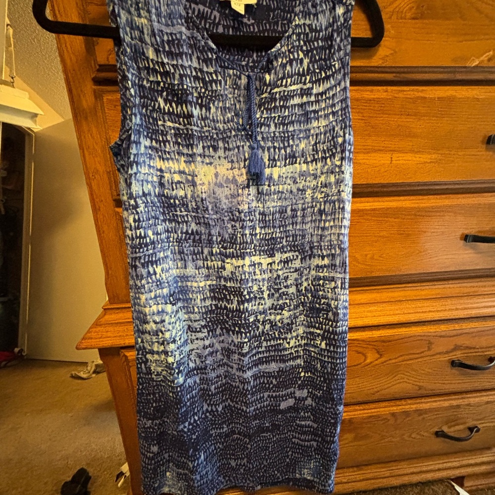 Sleeveless Blue Patterned Shift Dress